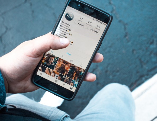Concerned About Abusive Instagram Messages, Comments? Here's How to Block Them All!