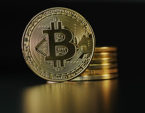 Bitcoin Price Prediction: Experts Hint Next Crash Won't Be Massive