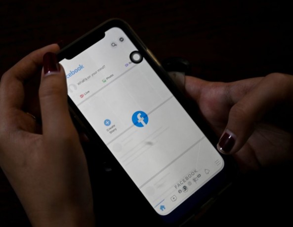 Why Is Facebook, Instagram Down? Latest Outage Sparks Fury, Memes From Frustrated Fans