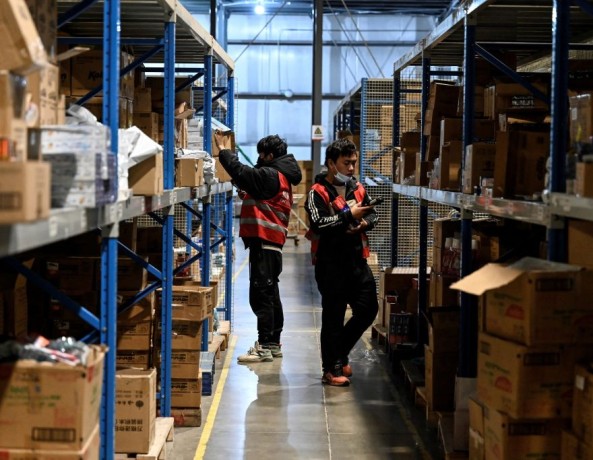 Holiday Online Shopping Scams: 6 Ways to Protect Yourself