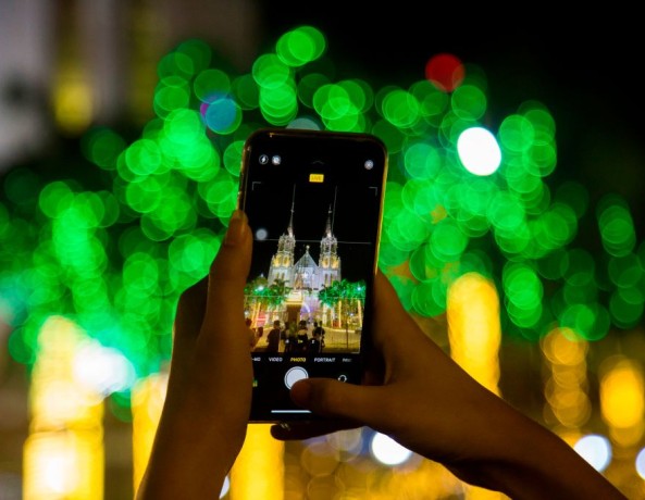 Christmas Apps 2021: 5 Fun Apps You Should Try Now for the Holidays