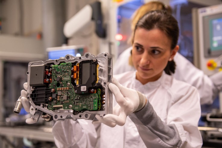 9 Tech Trends That Will Be Hot in 2021
