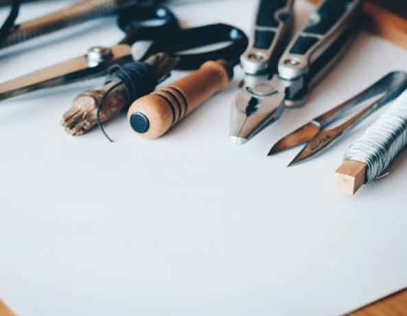 10 Awesome DIY Woodworking Tools to Add to Your Collection